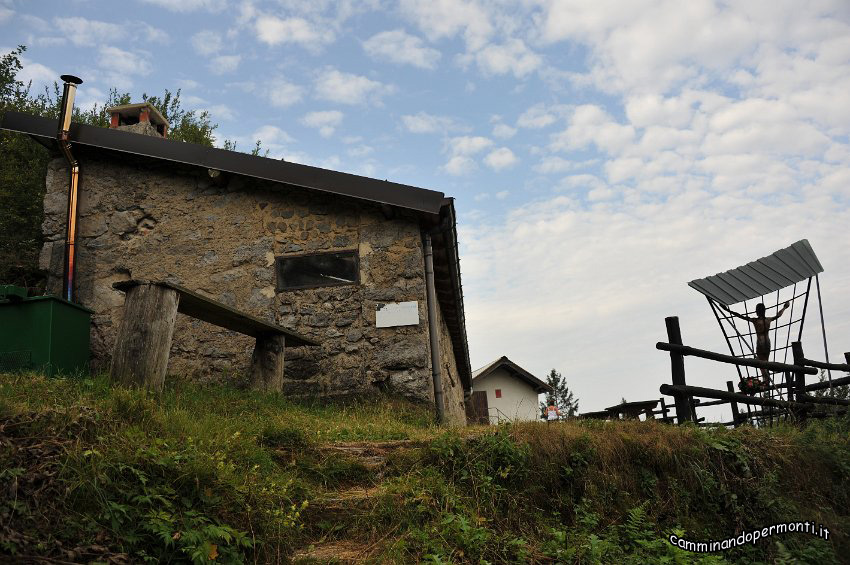 012 Periplo e vetta Monte Alben la Croce.JPG